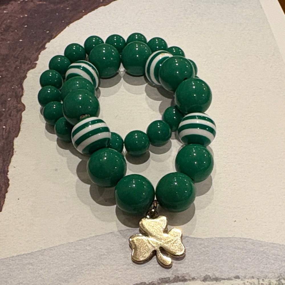 ☘️ Shamrock Gold Charm Bracelets